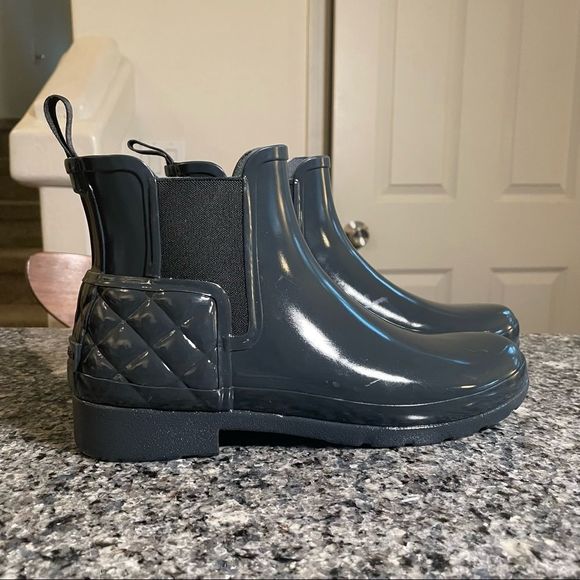 NWOT Hunter Original Refined Quilted Gloss Chelsea Waterproof Boots Dark Slate - Picture 2 of 11